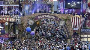 Ihr könnt die angebote direkt über die karte filtern und aufrufen oder ihr nehmt einfach. Tomorrowland Das Elektromusik Festival Als Geschaftsmodell