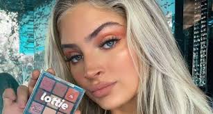 As of the time of writing this article, she is 20 years old. Who Did Carrington Durham Date