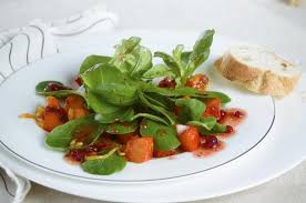 Feldsalat Mit Gebratenem Kurbis Rezept Gebratener Kurbis Essen Und Trinken Feldsalat