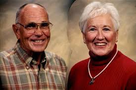 Elvis Bennett's Instagram, Twitter & Facebook