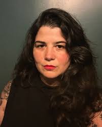 Alison Freund's Instagram, Twitter & Facebook