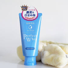 First of all, as i said, hada senka is a drugstore brand from shiseido. Buy Senka Perfect Whip At Low Price Tofusecret