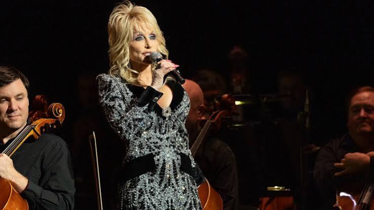Country music superstar Dolly Parton dies aged 80 | ITV News