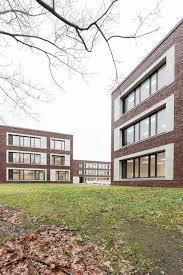 Kontrastreiches Lernen Schule Von Alleswirdgut In Hamburg Architektur Schule Landschaftsplanung
