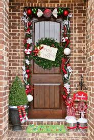Gorgeous 25 Awesome Christmas Decorations Apartment Ideas Https Livingmarch Com 2 Christmas Door Decorations Front Door Christmas Decorations Christmas Entry