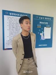 관련 안내는 다음 링크를 참조해주세요. ëž˜í¼ ì•„ì´ì–¸ í­í–‰ í˜ì˜ ìˆ˜ì‚¬ ì¤' ì‚¬ë§ í–¥ë…„ 29ì„¸ ì¤'ì•™ì¼ë³´