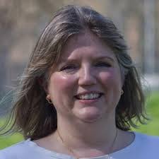 Elizabeth Tripp's Instagram, Twitter & Facebook