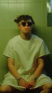 I Will Follow You Into The Dark Yungblud Piano Pin By Cameron Alva On Yungblud In 2020 Dominic Harrison Robert Smith The Cure Human Poses Reference