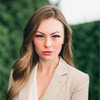 Kristin Knox's Instagram, Twitter & Facebook