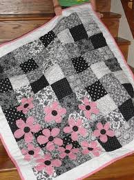 Black And White Quilt Patterns High Contrast 7 Best Black And White Quilting Patterns Quilt Patterns Black And White Quilts Girls Quilts