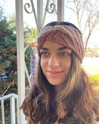 Lillian Gimmelli's Instagram, Twitter & Facebook