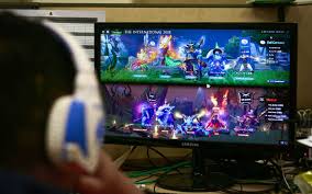 Berikut ini adalah 10 game yang menghasilkan uang bagi para gamer: Daftar Game Penghasil Uang 2020 Bermodalkan Hp Dan Pc