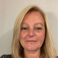 Angela Dearing's Instagram, Twitter & Facebook