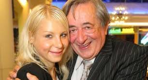 Ellen macpherson ist der diesjährige ehrengast von richard lugner. Richard Lugner Famousfix Com