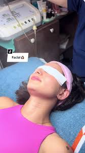 Limpieza facial de mantenimiento 💆🏻‍♀️ Siempre mi carita está en las  mejores manos 🤍 #faciales #cuidadodelapiel #blog #managua #nic