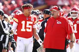 Alexander douglas smith (born may 7, 1984) is an american football quarterback in the national football league (nfl) who is a free agent. Chiefs Recent Flaws May Remind You Of Alex Smith Era Arrowhead Pride
