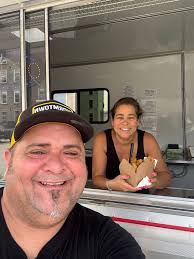 I ate here today they had awesome food I totally recommend them ...be sure  to check them out