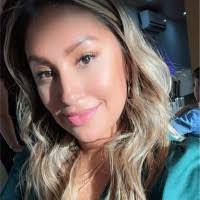 Karina Neff's Instagram, Twitter & Facebook