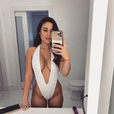 Angie varona is a prestigious model angie varona started showing pictures on her instagram. Angie Varona Petite Thick Girl Page 2 Of 7 Fapdungeon