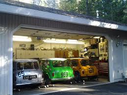 Mini Garage I Want One Like This Voiture Vintage Voiture Bmw