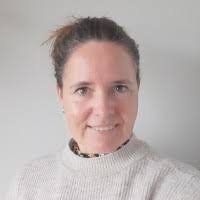 40+ "Laura Van Dam" profiles