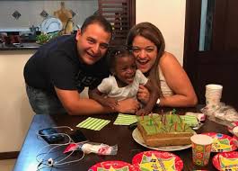 Have something nice to say about josé narváez? Padres De Hijos Ajenos Historias De Un Amor Que Va Mas Alla De La Sangre