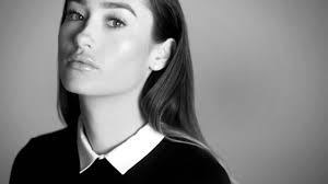 Olga Caro's Instagram, Twitter & Facebook