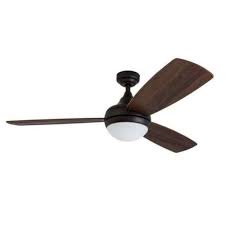 This traditional ceiling fan holds its own with its powerful motor and 5 blade design. Hunter Fans 59601 Avia 52 Inch Ceiling Fan With Light Kit And Remote Control