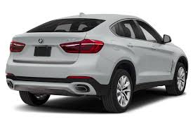 This is reflected in the extremely athletic vehicle body and the new, striking design language, which is reflected in visionary technologies such as the impressive bmw 'iconic glow' kidney. 2019 Bmw X6 Specs Price Mpg Reviews Cars Com