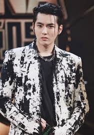 Anh đóng nhiều phim như tây du ký: Gia Tháº¿ Ngo Diá»‡c Pham Ghe Cá»¡ Nao Ma Dam Bá» Exo Va Ä'á»'i Ä'áº§u Sm Xe DÆ°Æ¡ng Tá»­ Khong NÆ°Æ¡ng Tay