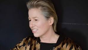 Julie Charland's Instagram, Twitter & Facebook