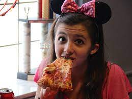 How long does pizza stay good in the box? When Leftover Pizza Goes Bad