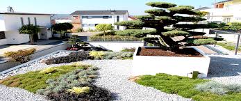 Für viele ist er ein sinnbild für. Japanischen Garten Anlegen Pflegen Und Gestalten Luxurytrees