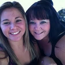 Jennifer Lingo's Instagram, Twitter & Facebook