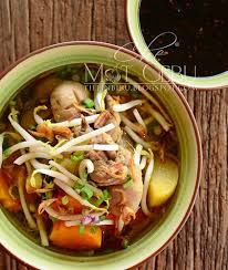 Rasanya sangat berbeza dengan sup yang kita biasa masak yang biasanya banyak menggunakan sup bunjut dan rempah. Sup Ayam Pun Boleh Lahh Dapur Tanpa Sempadan
