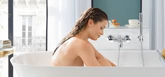 Badewanne translated between german and english including synonyms, definitions, and related words. The Luxury Of A Large Bath