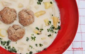 Rezept Fur Eine Spargelcremesuppe Mit Fleischklosschen Spargelcremesuppe Rezept Spargelcremesuppe Fleischklosschen