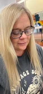 BEFORE & AFTER ✨ Blonde refresh for my gorgeous Mumma 💫 We achieved this  colour by doing a full head of foils & toner using the Milkshake colour  range. Loving how this