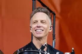 Pearl Jam's 'Jeremy' Gets Cat-Centric Parody From Joey Siler