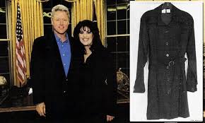Monica Lewinsky Offered 1million By Museum For Stained Blue Dress Blue Dresses Monica Lewinsky Wearing Dress