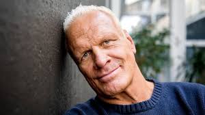 Barnen hyllar Frank Andersson under begravningen