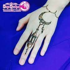 Namun, saat ini tidak hanya sebatas itu saja. My Artventurous Life Simple Eid Henna Setiap Bangsa