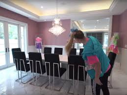 She got a new room and we destroyed it for her!!! Video 16 Year Old Jojo Siwa S Mansion Tour On Youtube Insider