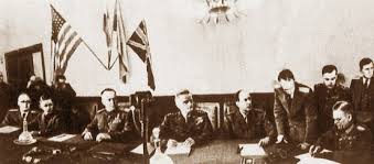 No more war please.hier sieht man die letzten bilder des kampfes um berlin 1945. 7 8 Mai 1945 Fin De La Guerre En Europe Herodote Net