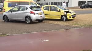 Ruim 10.000 mensen worden vrijdagavond geëvacueerd in de. Twee Auto S Botsen In Venlo Een Gewonde De Limburger Mobile