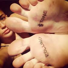 We did not find results for: Sole Tattoo H Tash Poy Exei Agaph8ei Apo Polloys Diashmoys Kai Oxi Adika Marie Claire O Ti Exei Shmasia Gia Tis Gynaikes