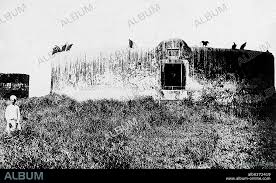 India: Vultures perch atop a Parsee <i ...