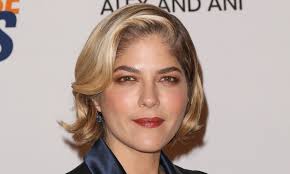 selma blair reveals shaved head after