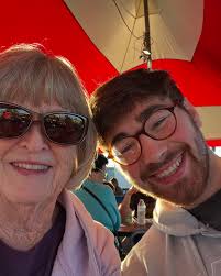 Ian Ezra Sears (@searsezra) • Instagram photos and videos