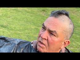 Le di un regalo al Abuelo 🎁